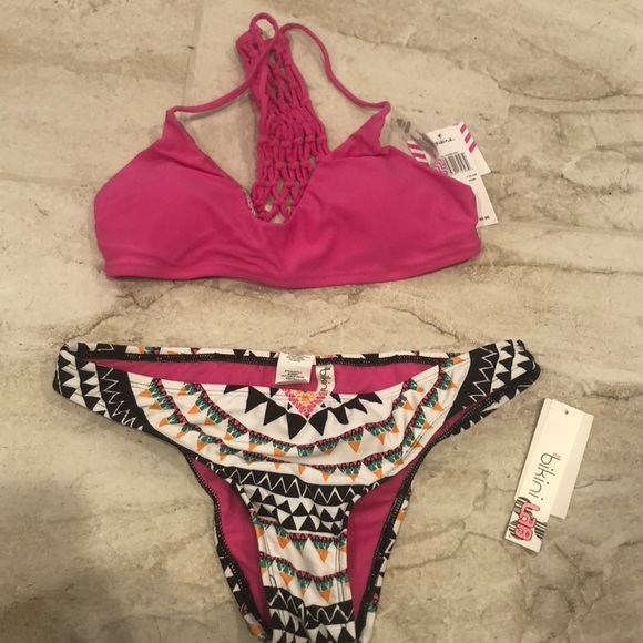 Macrame pink bikini top - Picture 7 of 8